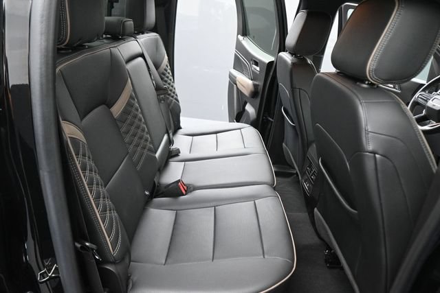 Used 2023 GMC Canyon Denali AWD/4WD image 16