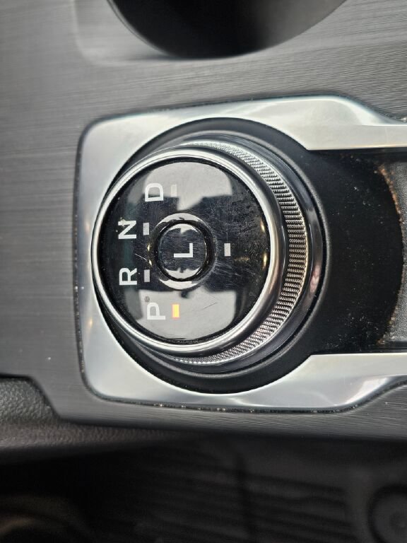 Certified 2025 Ford Escape Platinum AWD/4WD image 29