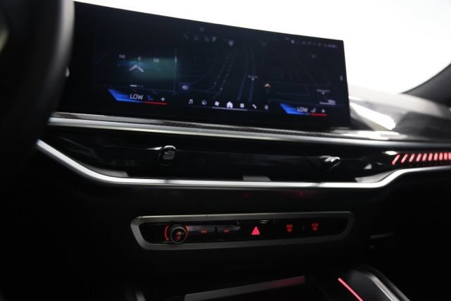 Used 2025 BMW X6 M60i w/ Parking Assistance Package AWD/4WD image 28