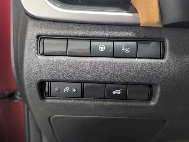 Used 2021 Nissan Rogue Platinum AWD/4WD image 26