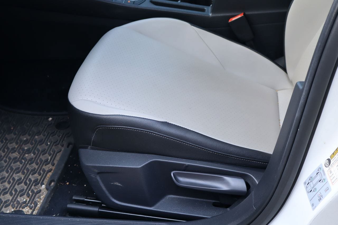 Used 2020 Volkswagen Jetta R-Line FWD image 14