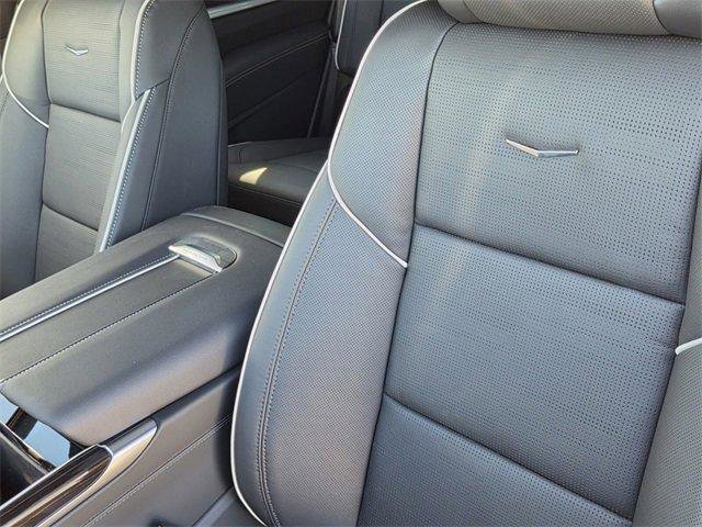 New 2026 Cadillac Escalade Luxury image 16