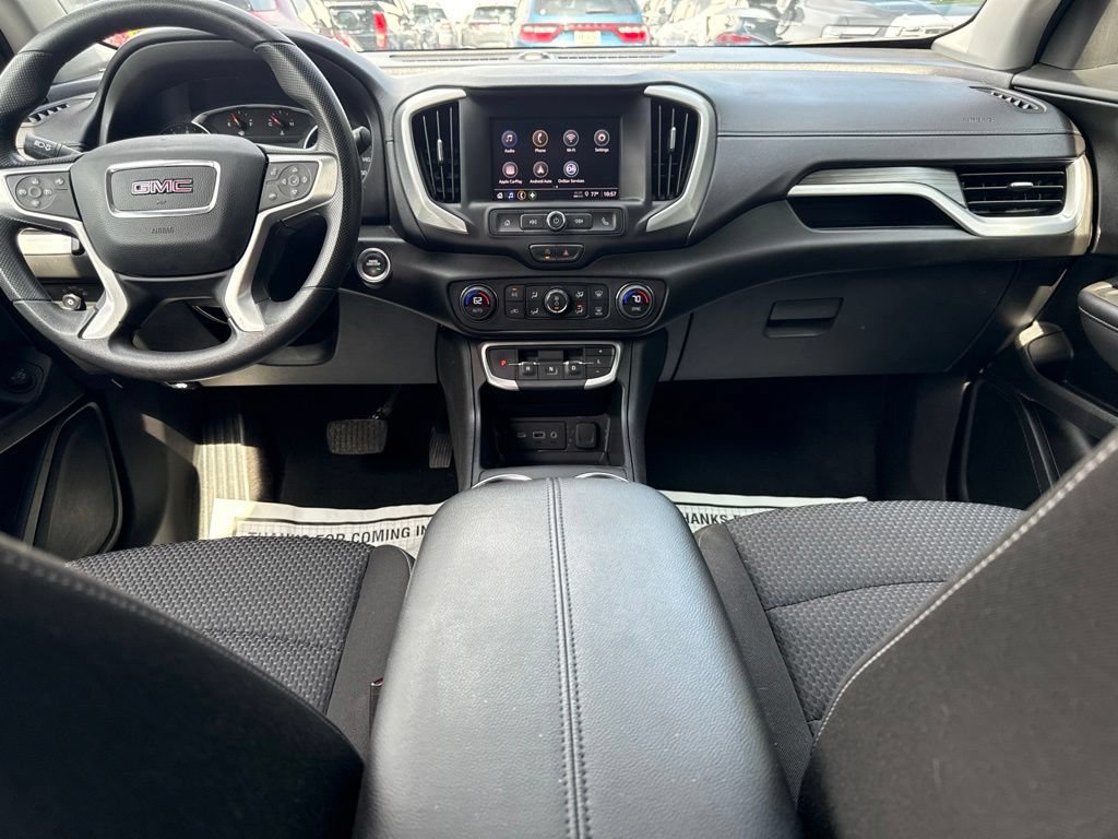 Used 2023 GMC Terrain SLE w/ Driver Convenience Package AWD/4WD image 17