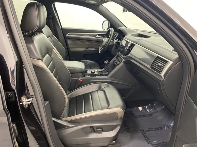 Used 2021 Volkswagen Atlas Cross Sport SEL image 30