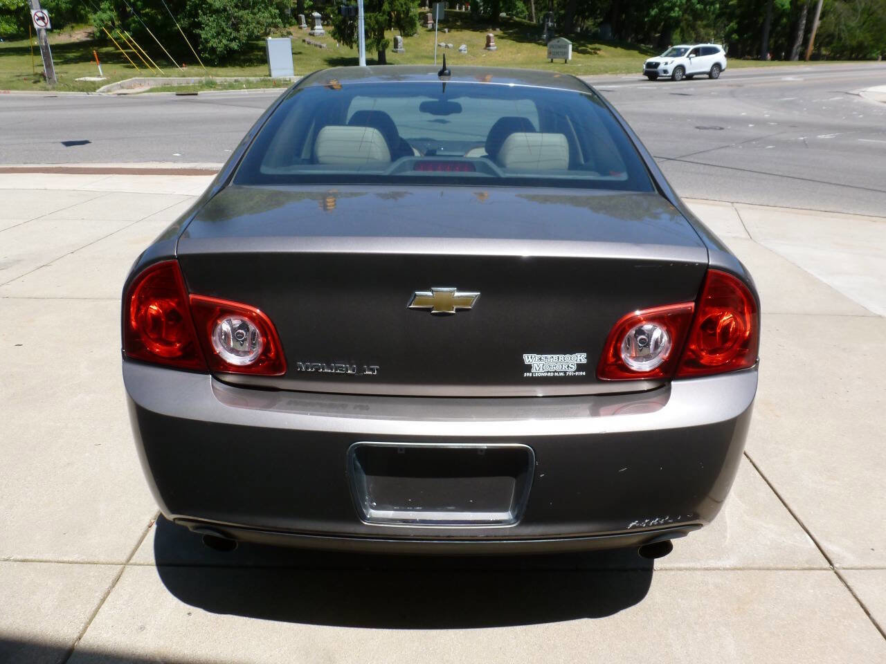 Used 2010 Chevrolet Malibu LT w/ HFV6 Engine Package FWD image 8