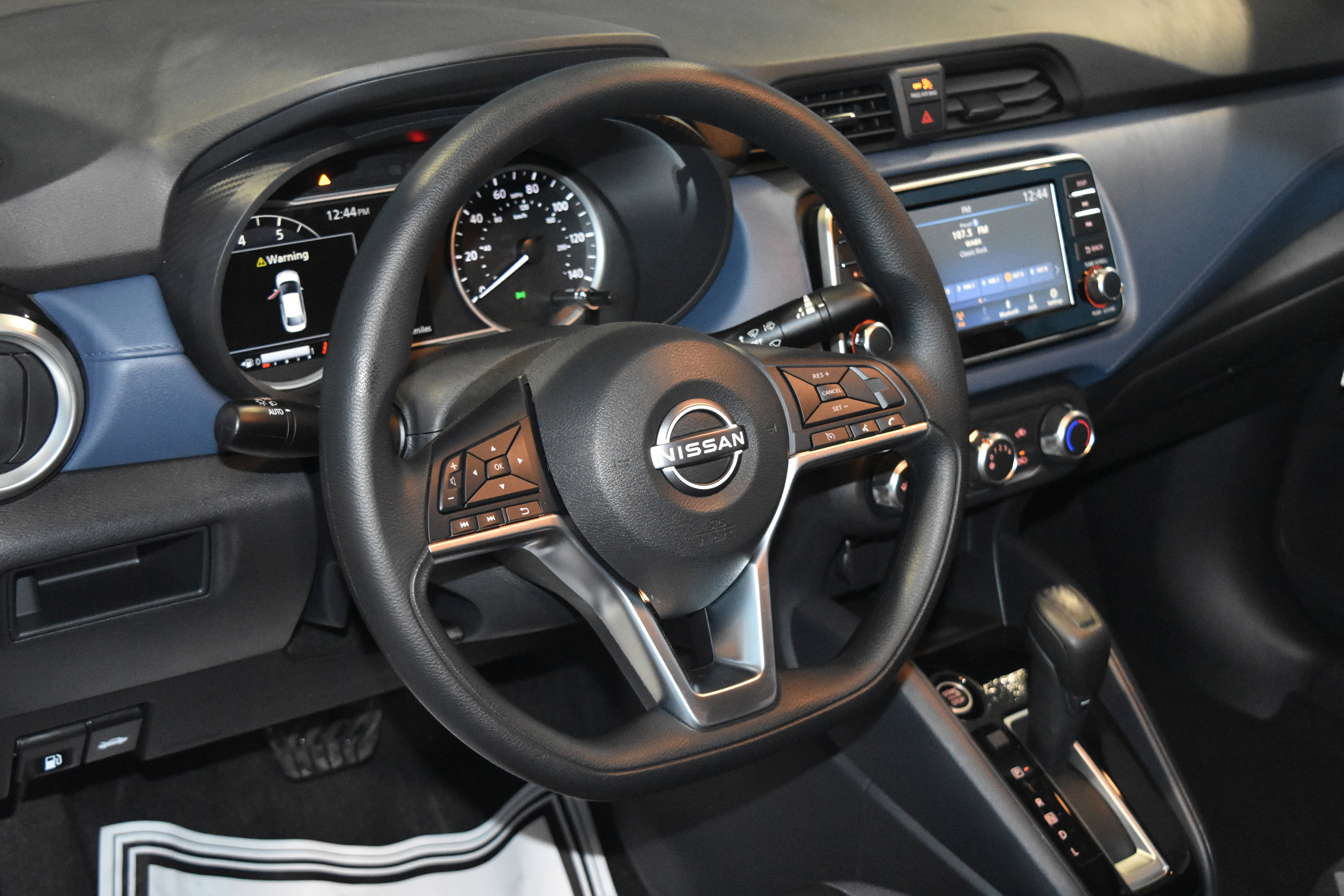 New 2025 Nissan Versa SV w/ Trunk Package image 2