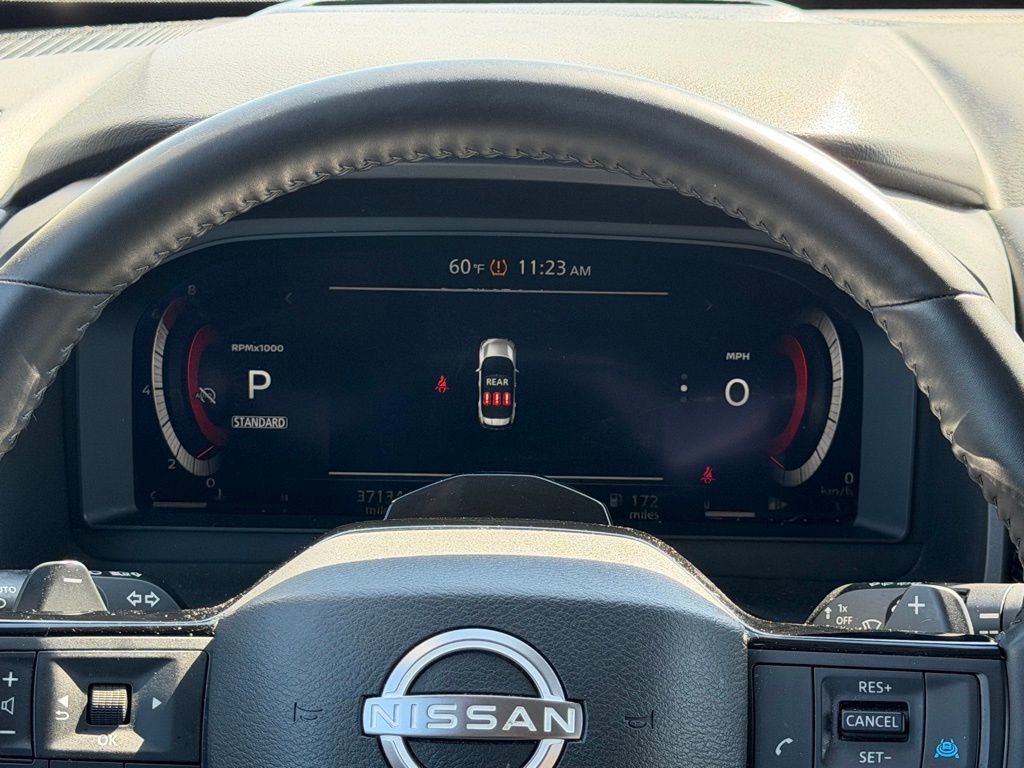 Used 2025 Nissan Rogue SL w/ Tech Package image 23