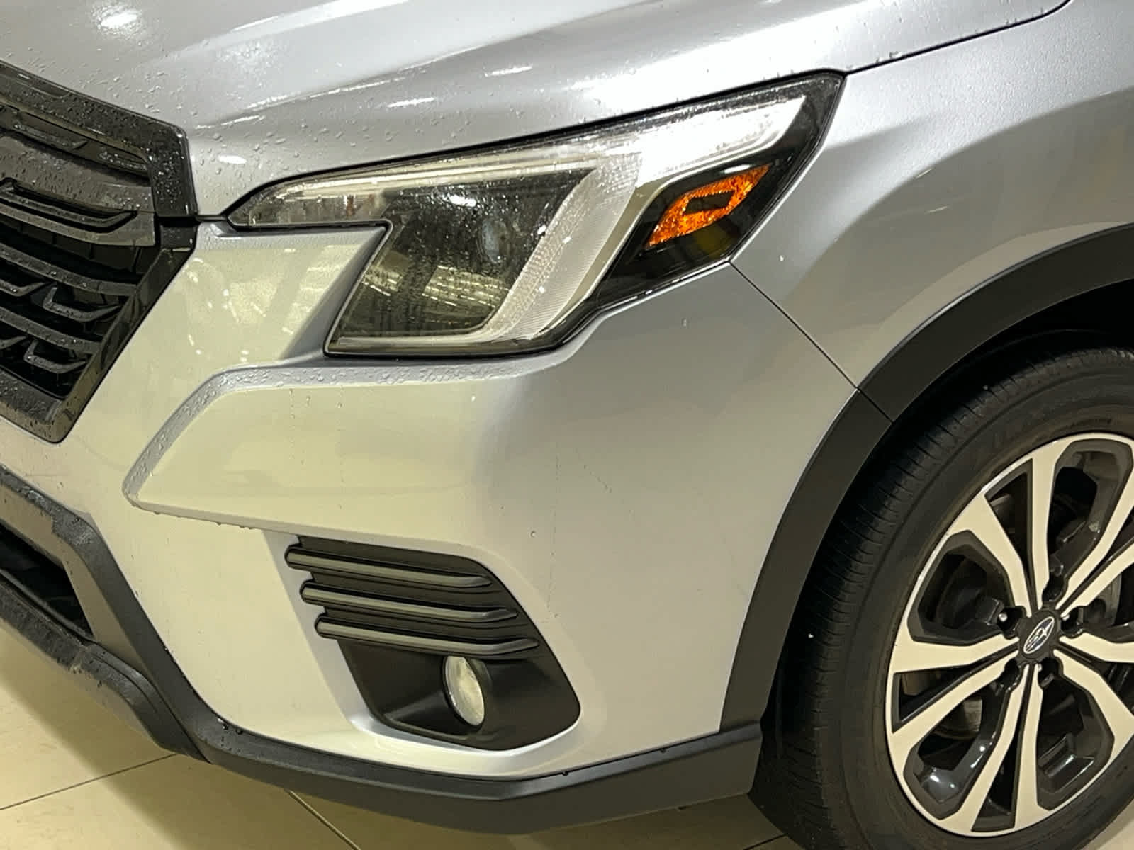 Used 2023 Subaru Forester Limited w/ Popular Package #2 AWD/4WD image 3