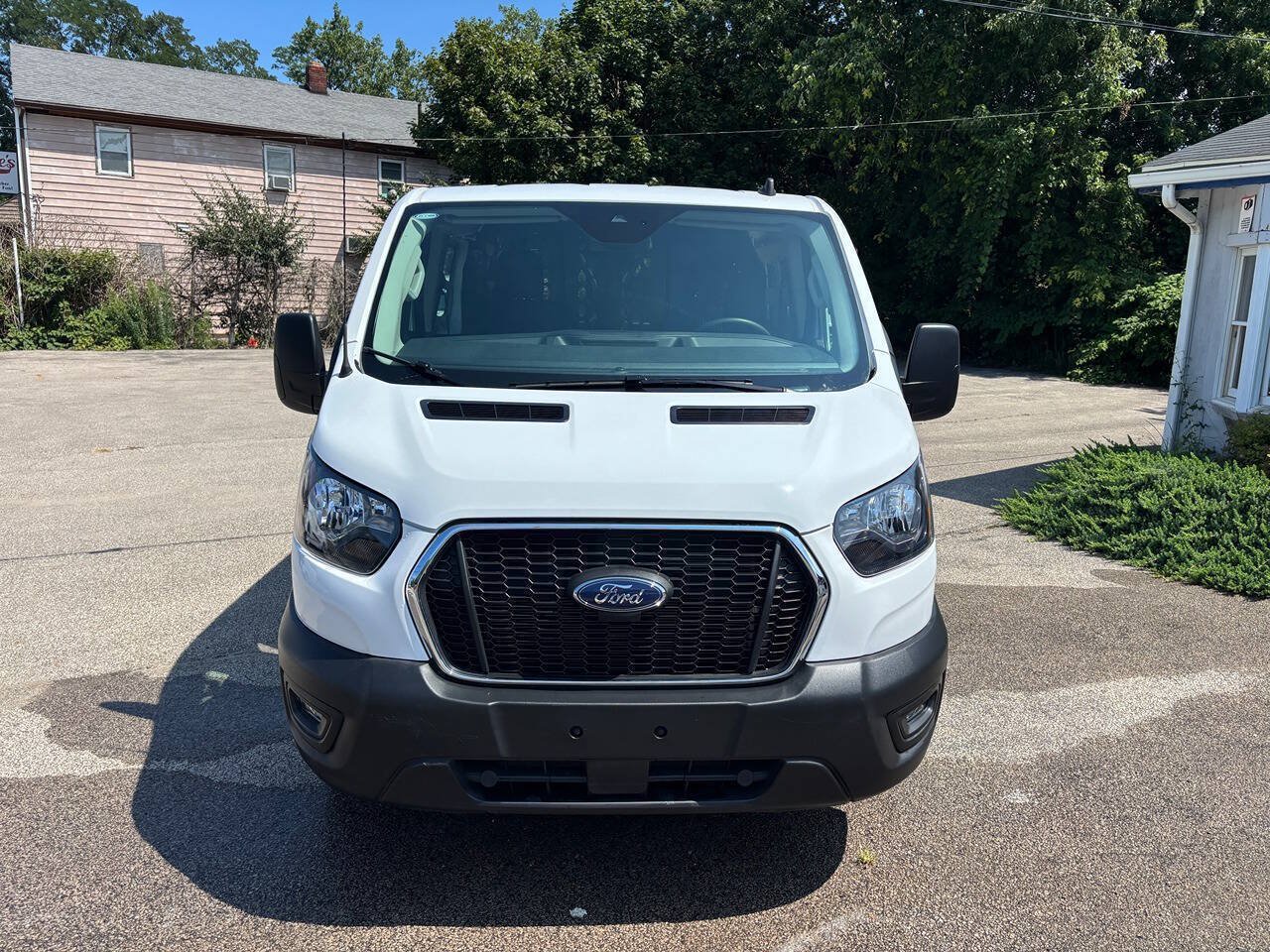 Used 2025 Ford Transit 250 Low Roof w/ Exterior Upgrade Package RWD image 8