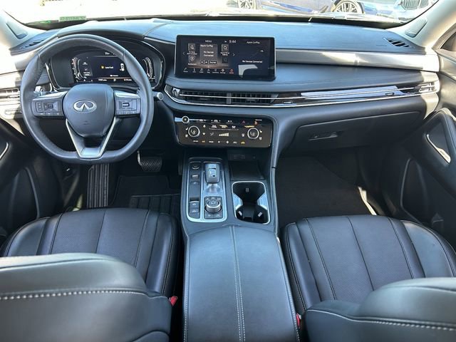 Certified 2025 INFINITI QX60 Luxe w/ Vision Package image 16