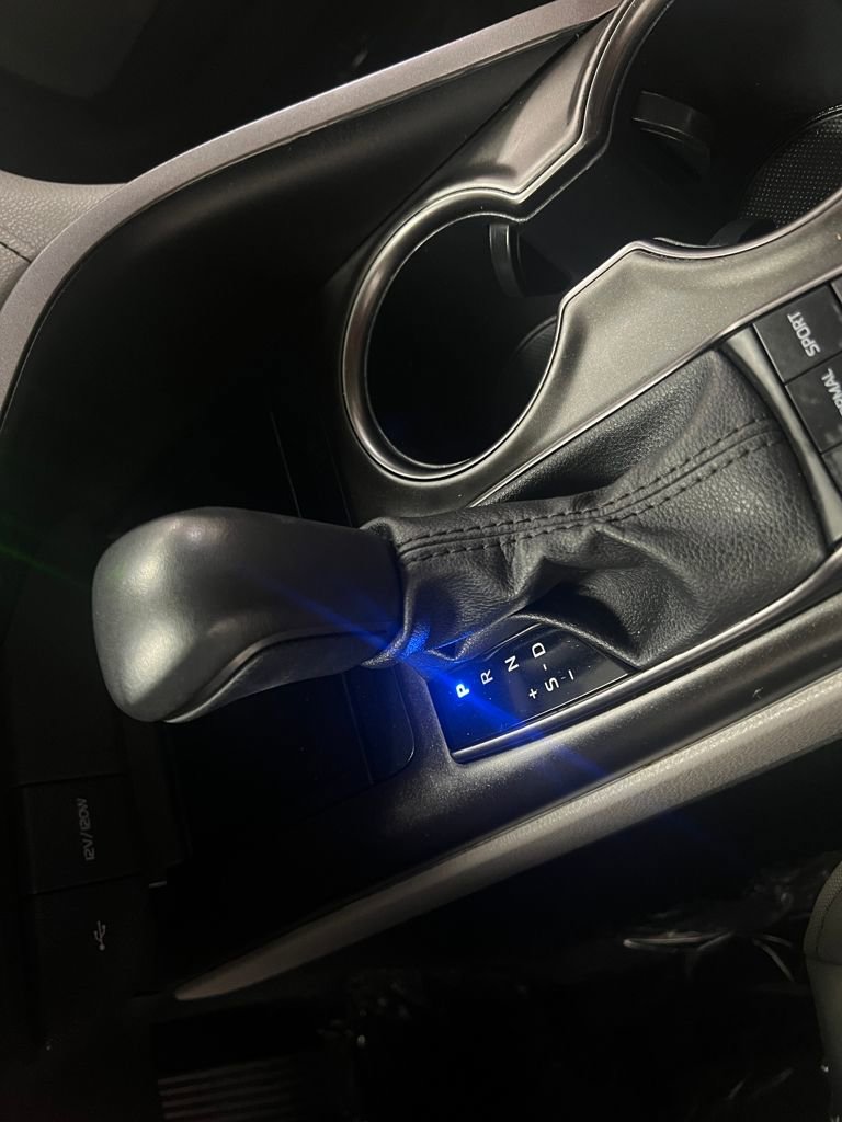 Used 2024 Toyota Camry SE image 23