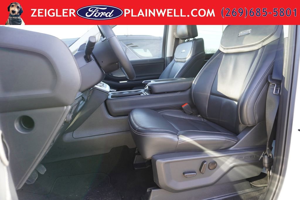 Used 2025 Ford Expedition Max Platinum AWD/4WD image 21