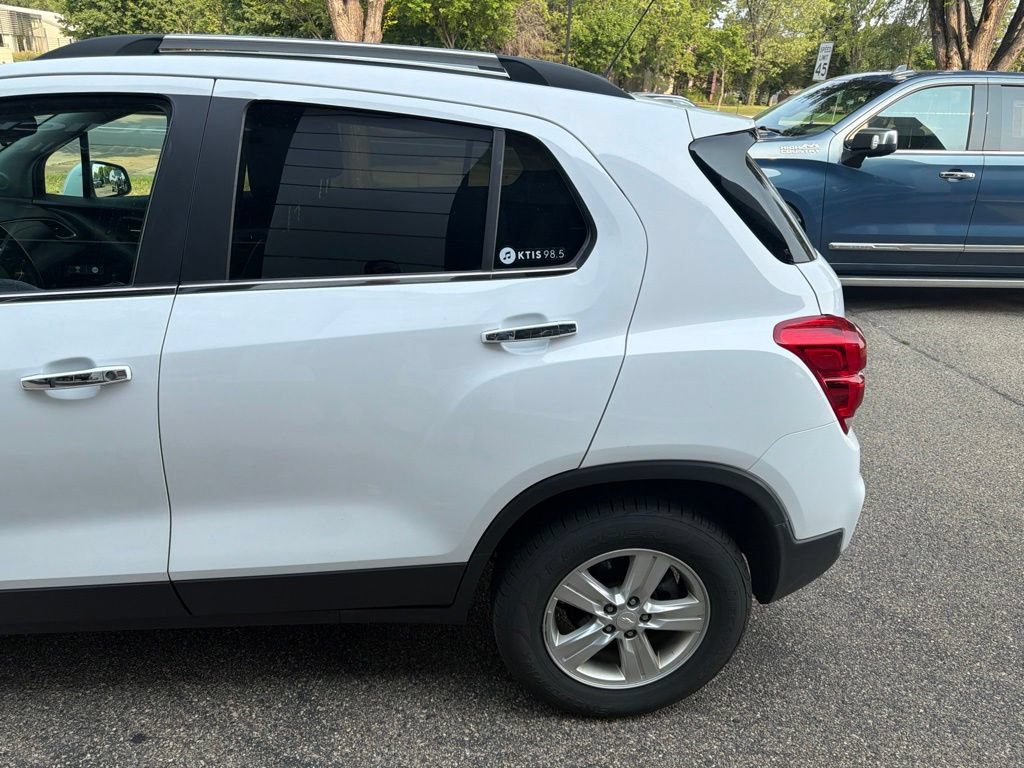 Used 2019 Chevrolet Trax LT w/ LT Convenience Package AWD/4WD image 4