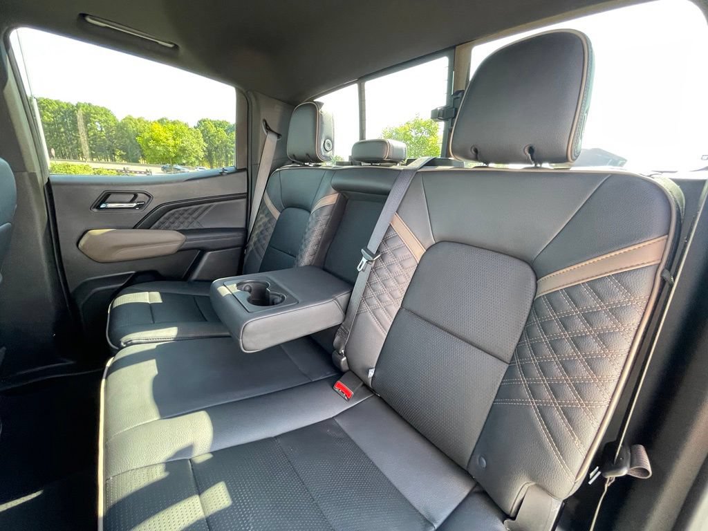 Used 2024 GMC Canyon Denali AWD/4WD image 25