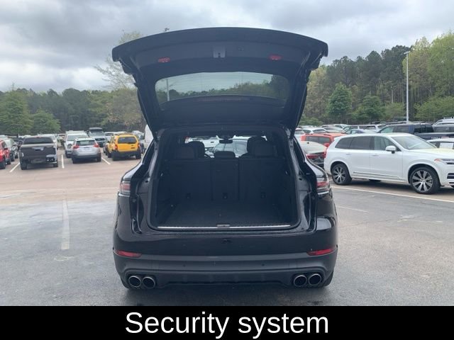 Used 2019 Porsche Cayenne S image 15