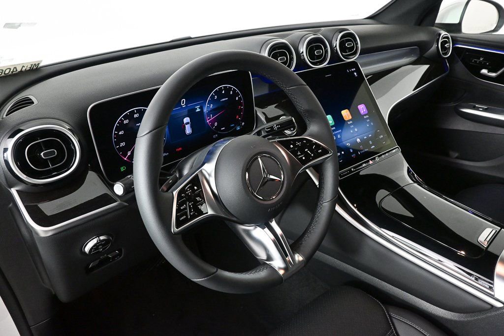New 2025 Mercedes-Benz GLC 300 4MATIC image 6