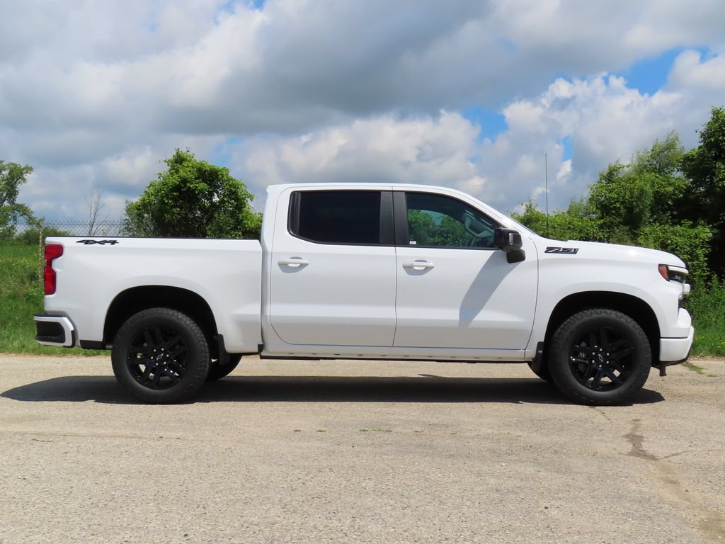 New 2026 Chevrolet Silverado 1500 RST w/ RST All Star Premium Package AWD/4WD image 2