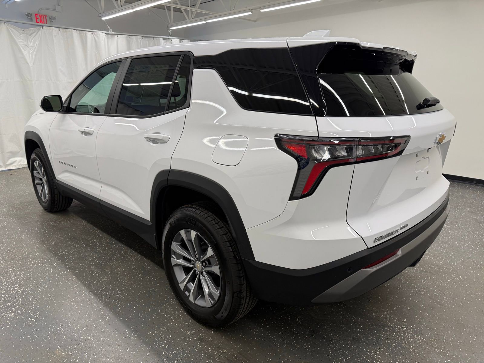 Certified 2025 Chevrolet Equinox LT image 3