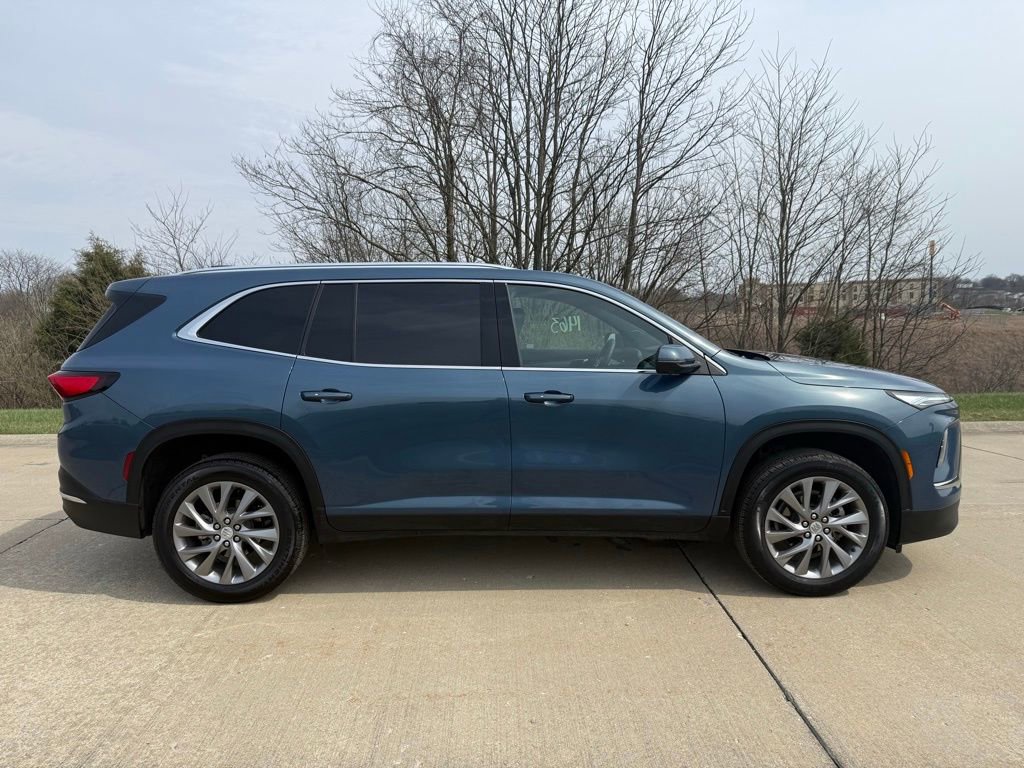 Used 2025 Buick Enclave Preferred w/ LPO, All-Weather Package image 2