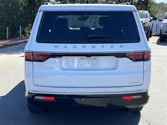 Used 2024 Jeep Wagoneer L Series III w/ Flexible Seating Group image 15