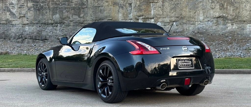 Used 2019 Nissan 370Z Roadster image 5