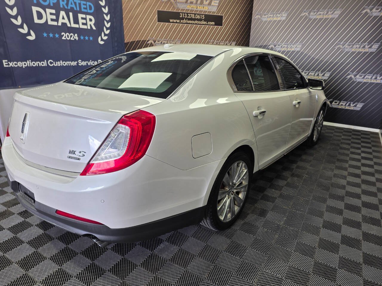 Used 2014 Lincoln MKS AWD w/ Equipment Group 201A image 16