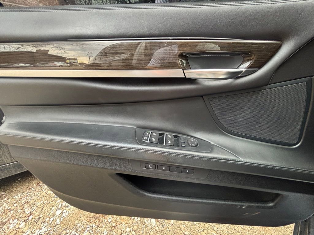 Used 2014 BMW 750Li 750Li w/ Executive Package image 13