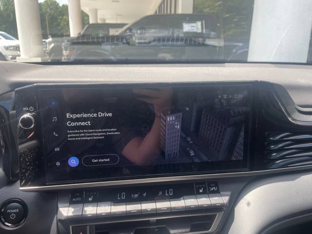 Used 2025 Toyota Camry XSE FWD image 12