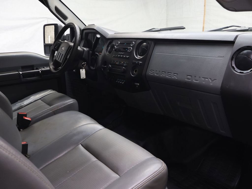 Used 2016 Ford F550 4x4 Regular Cab Super Duty image 10