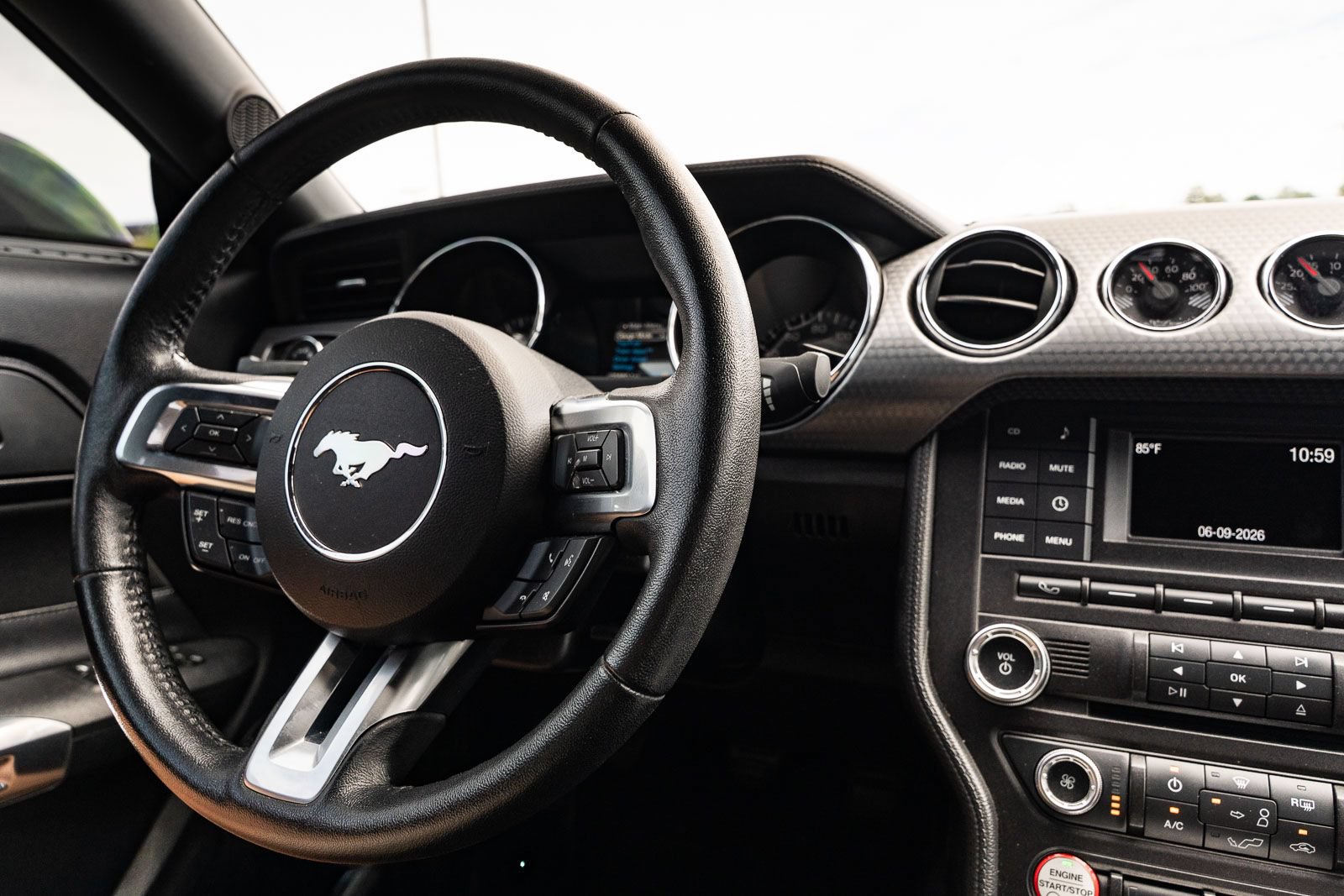 Used 2017 Ford Mustang GT w/ GT Performance Package RWD image 22