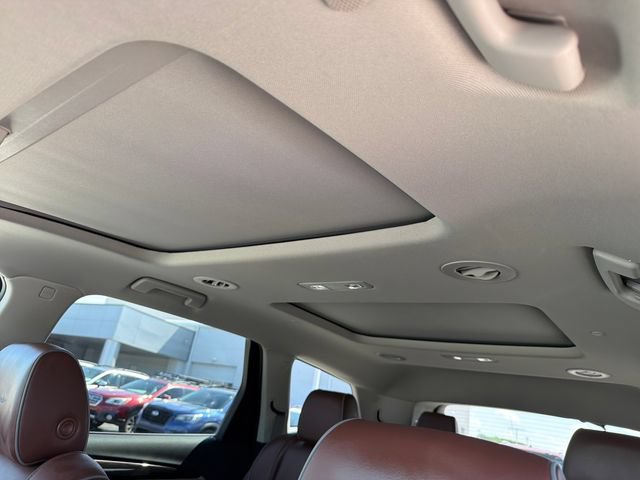 Used 2020 Buick Enclave Avenir w/ Avenir Technology Package AWD/4WD image 17
