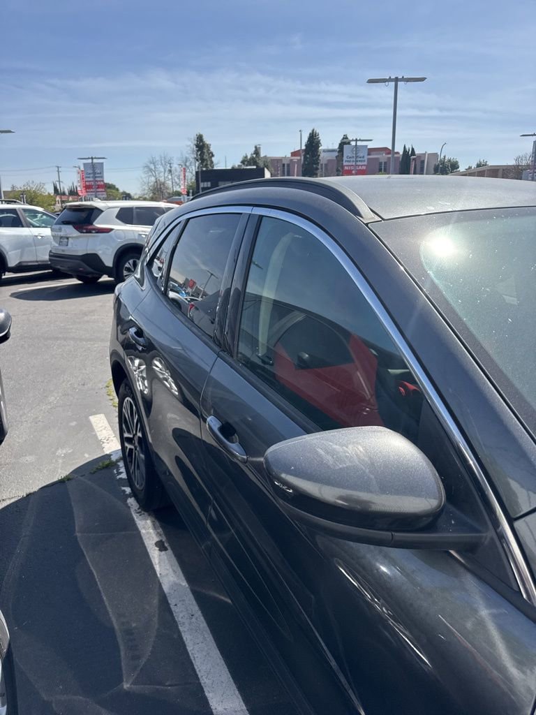 Used 2020 Ford Escape SEL image 5