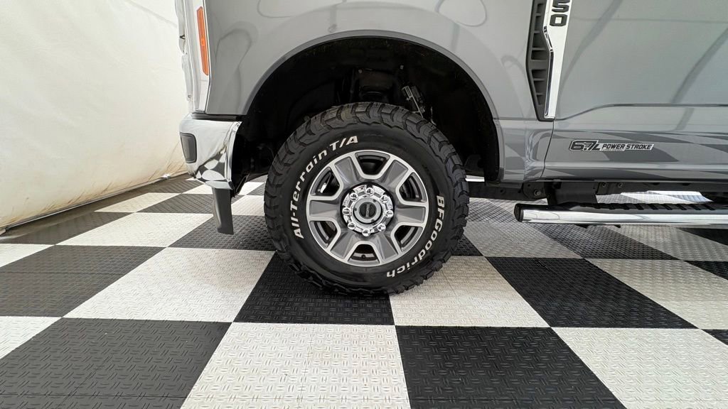 Used 2023 Ford F350 Lariat w/ Tow Technology Package AWD/4WD image 9
