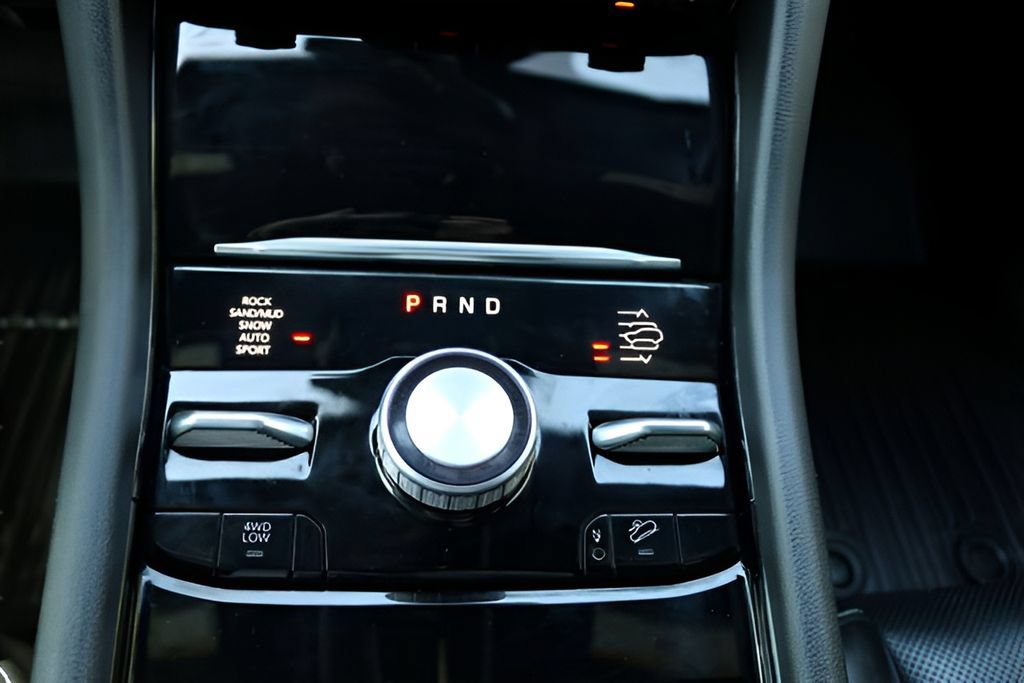 Used 2024 Jeep Grand Cherokee Overland w/ Adv Protech Group III AWD/4WD image 28