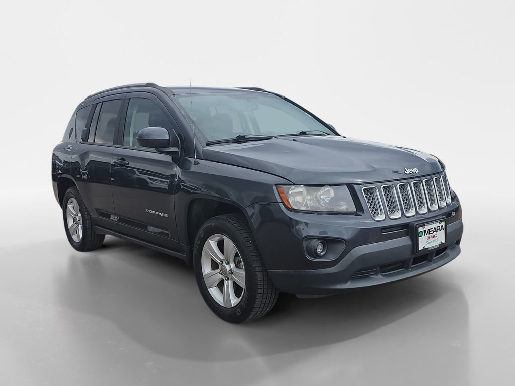 Used 2014 Jeep Compass Latitude image 8