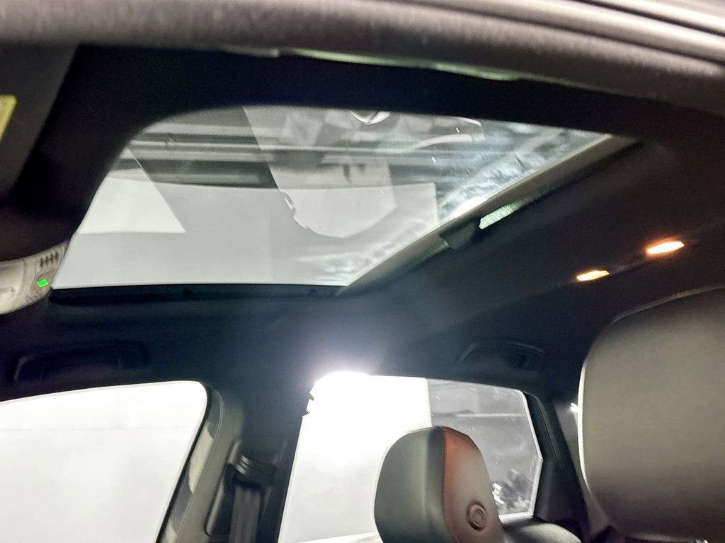 Used 2023 Volkswagen Jetta GLI Autobahn w/ GLI Black Package image 18