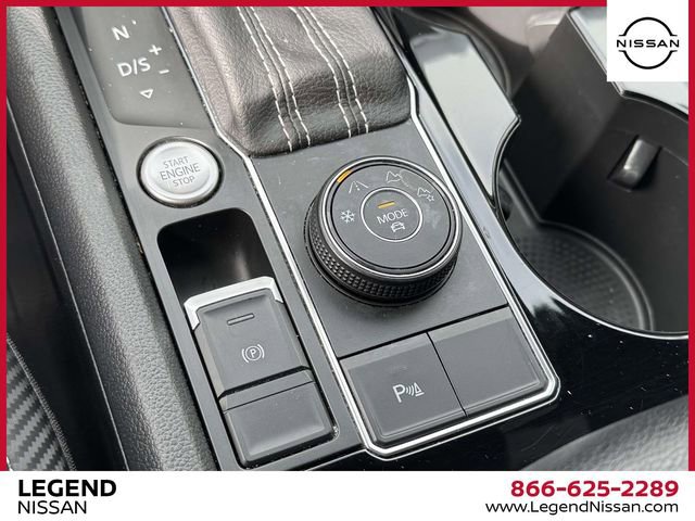 Used 2023 Volkswagen Atlas Cross Sport SE w/ Panoramic Sunroof Package image 29