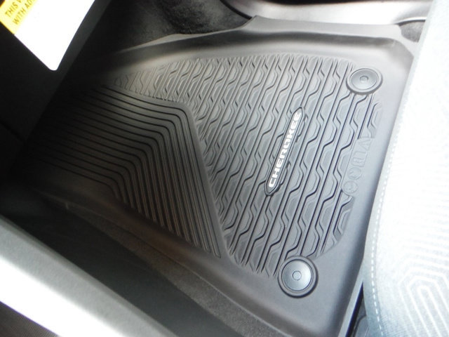 New 2026 Jeep Cherokee Laredo AWD/4WD image 30