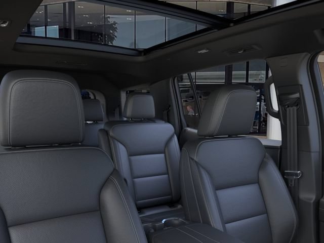 New 2027 Chevrolet Traverse LT w/ Sun and Wheel Package FWD image 24