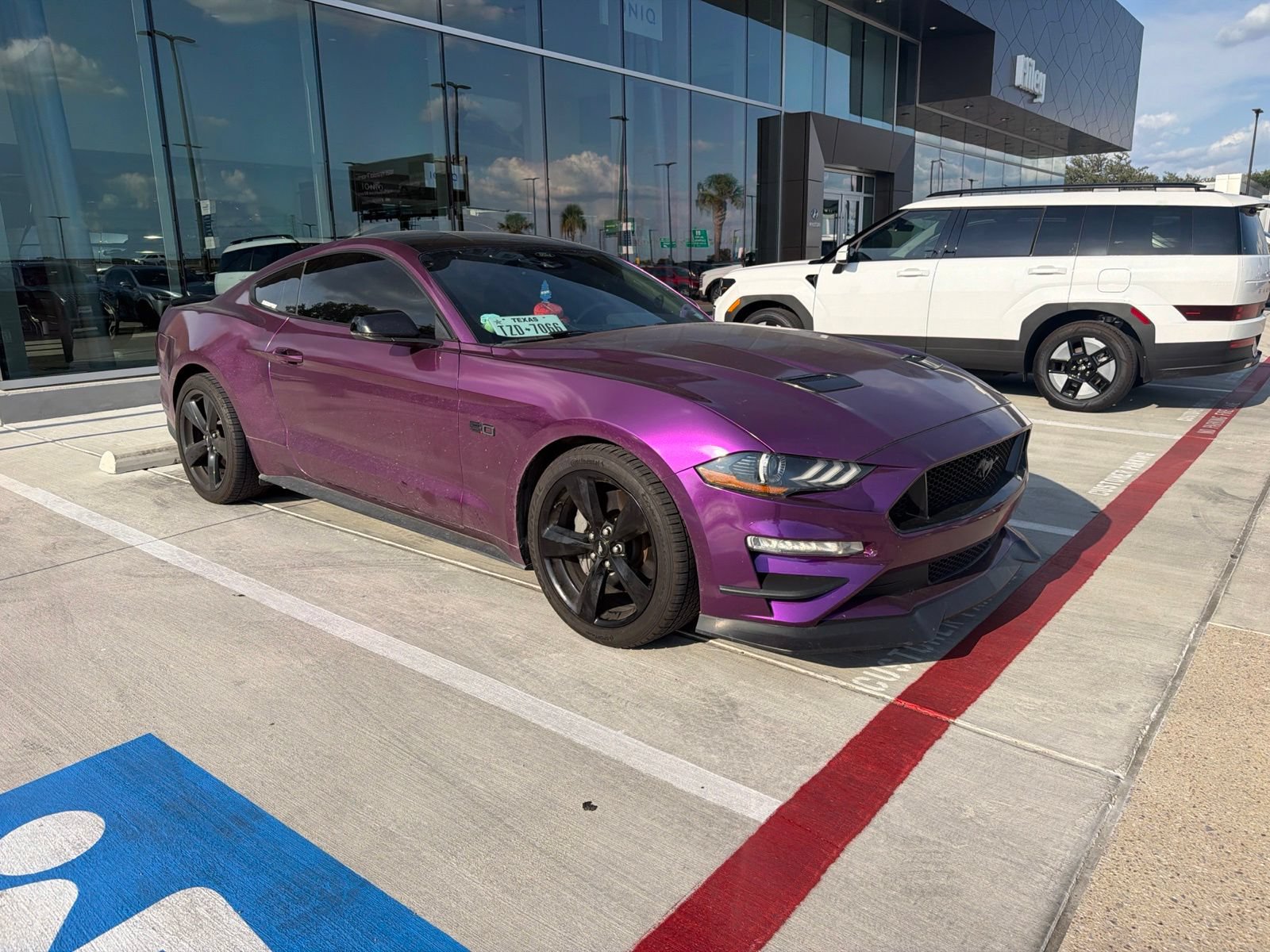 Used 2022 Ford Mustang GT Premium w/ Equipment Group 401A RWD image 4