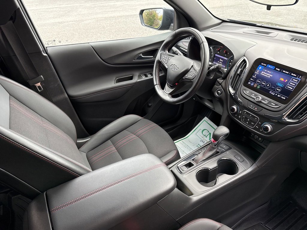 Used 2022 Chevrolet Equinox RS w/ Infotainment Package image 15