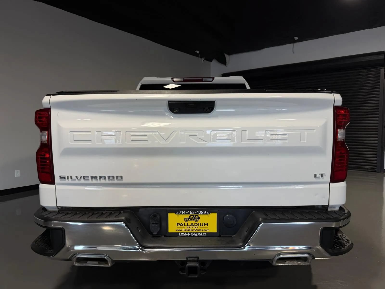 Used 2022 Chevrolet Silverado 1500 LT AWD/4WD image 5