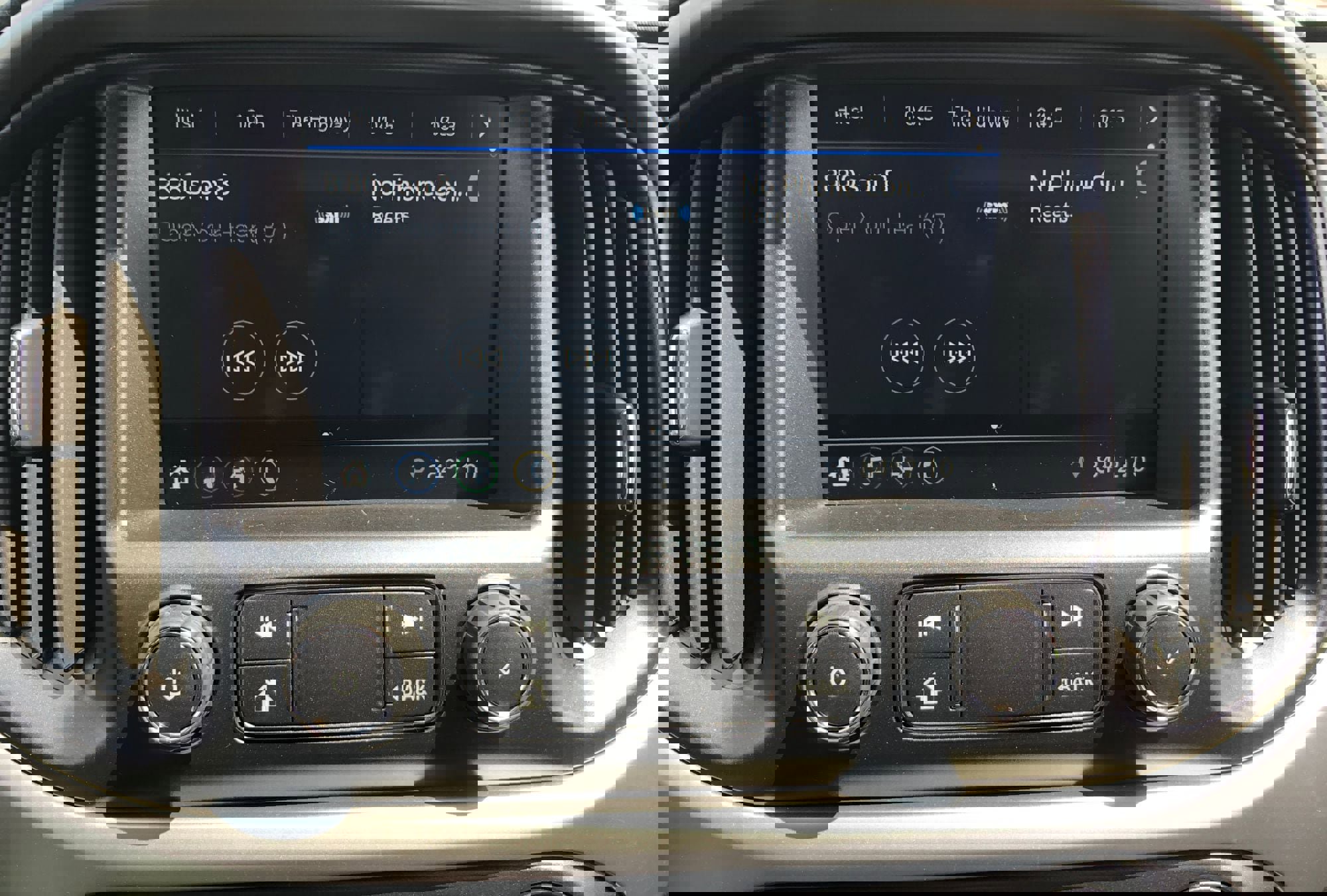 Used 2022 Chevrolet Colorado LT w/ Redline Special Edition image 24