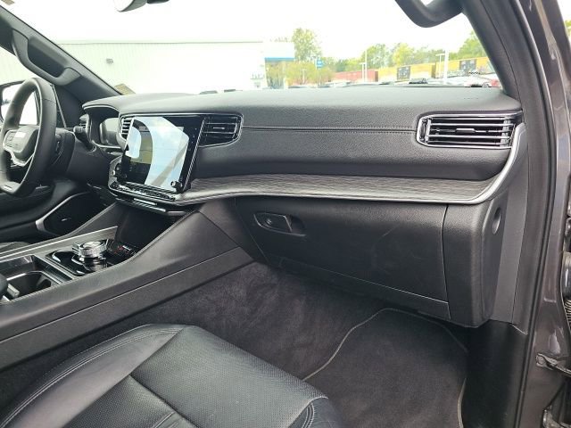 Used 2024 Jeep Wagoneer Series II w/ Flexible Seating Group image 34