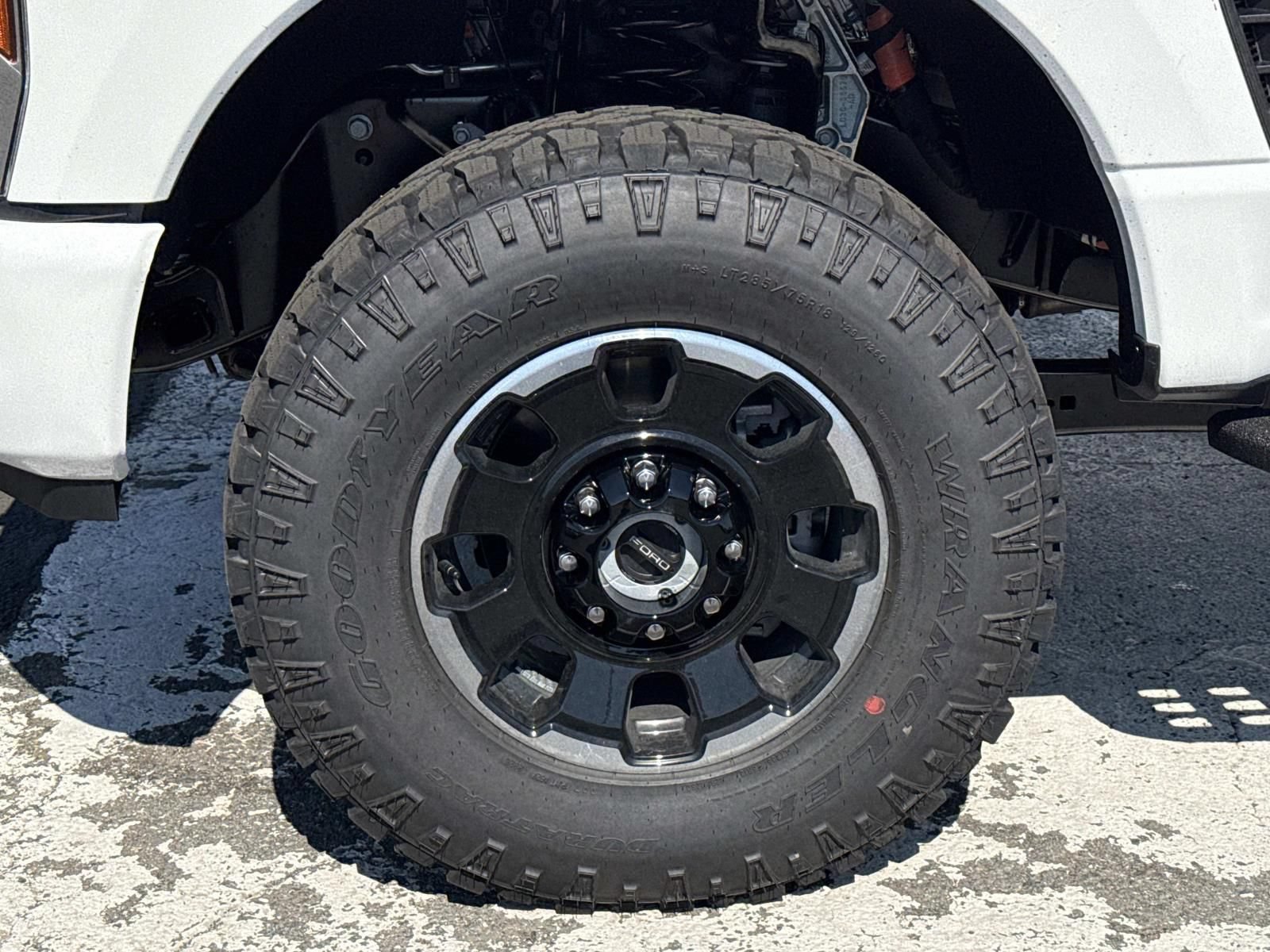 New 2026 Ford F250 Lariat w/ Tremor Off-Road Package AWD/4WD image 9