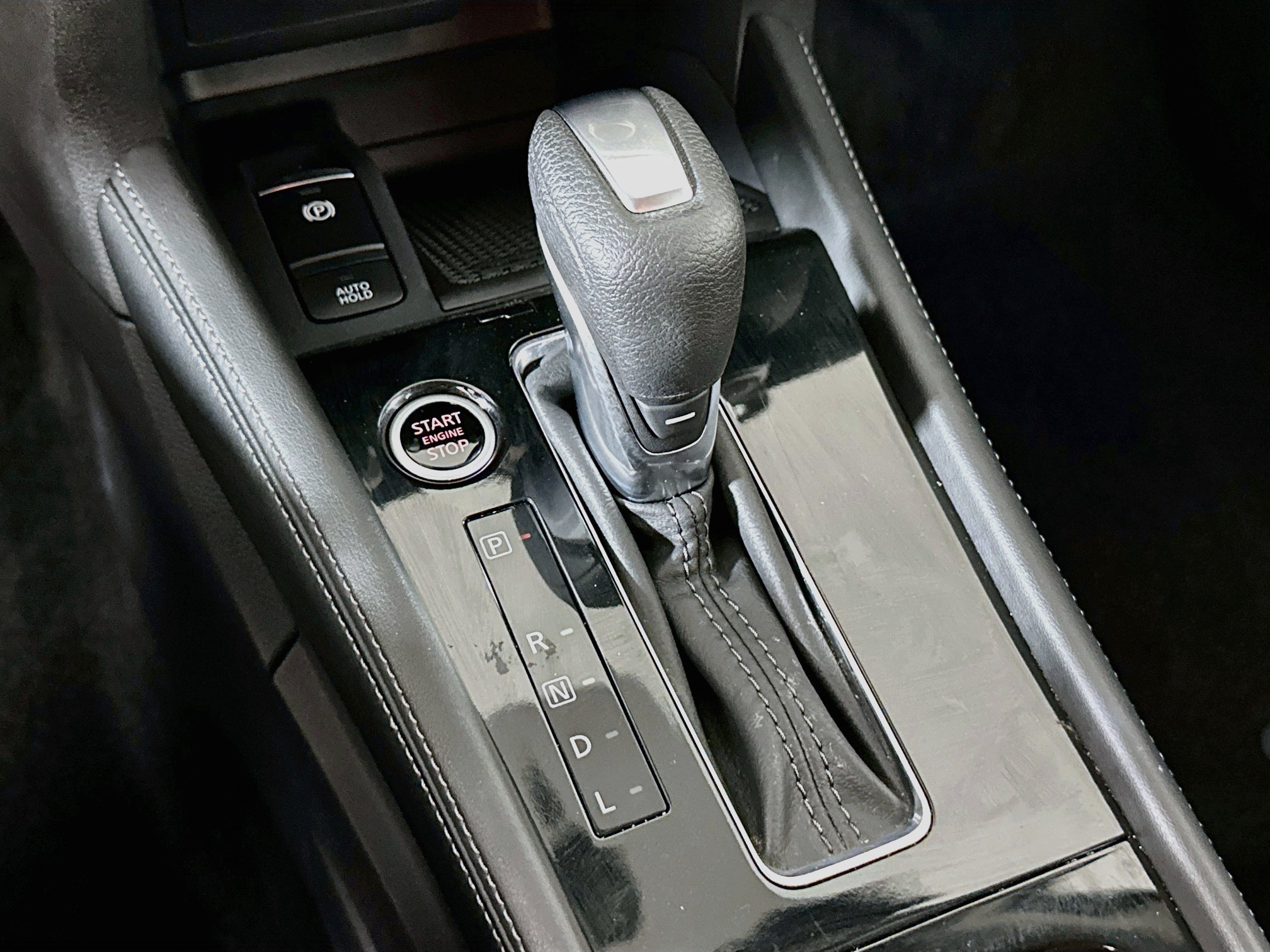 Used 2024 Nissan Kicks SV w/ Interior Electronics Package FWD image 23