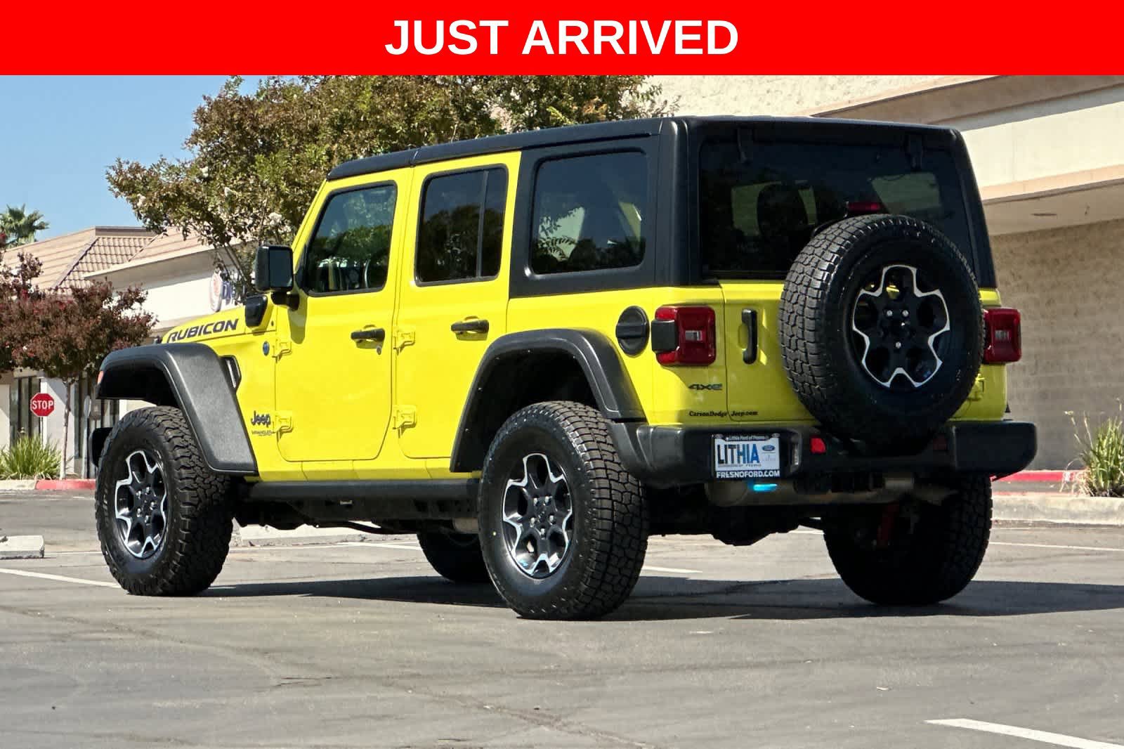 Used 2022 Jeep Wrangler Unlimited Rubicon 4xe w/ Cold Weather Group AWD/4WD image 7