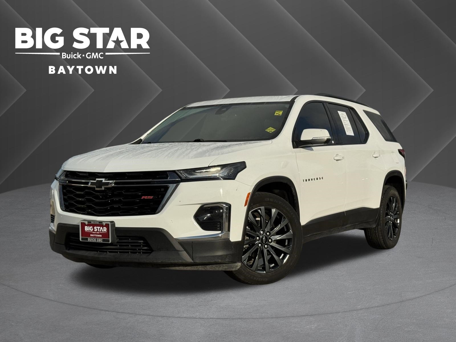 Used 2023 Chevrolet Traverse RS image 1