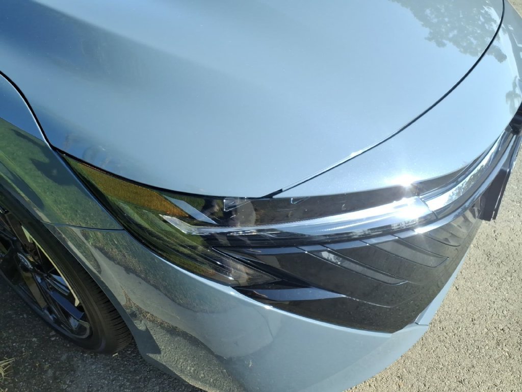New 2026 Nissan Sentra SR w/ Floor Mat Package FWD image 4