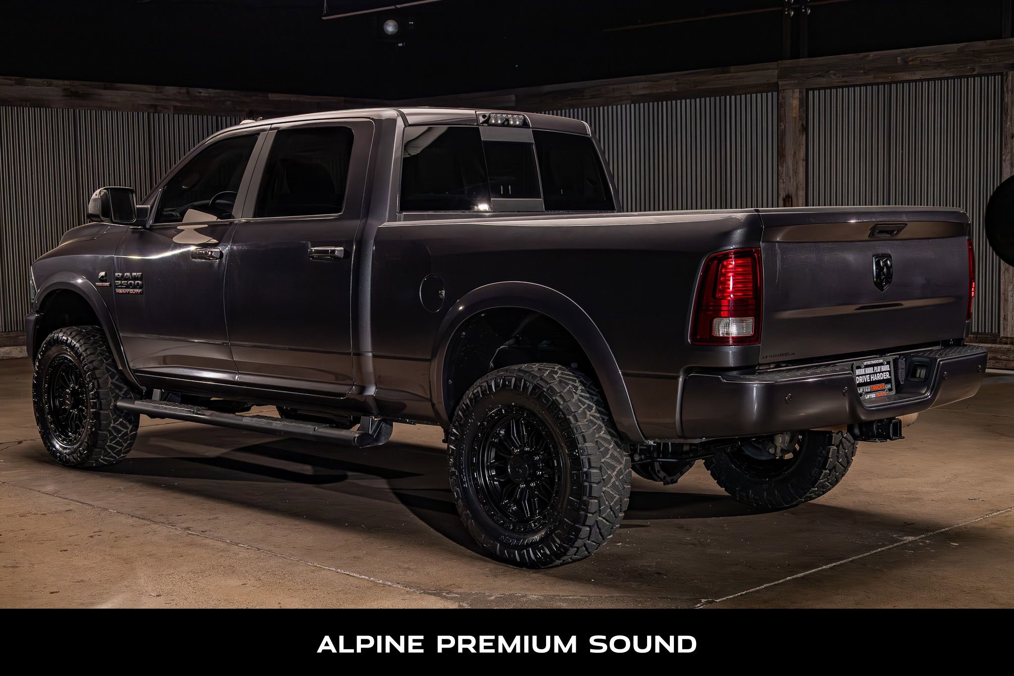 Used 2018 RAM 2500 Laramie w/ Sport Appearance Group AWD/4WD image 7